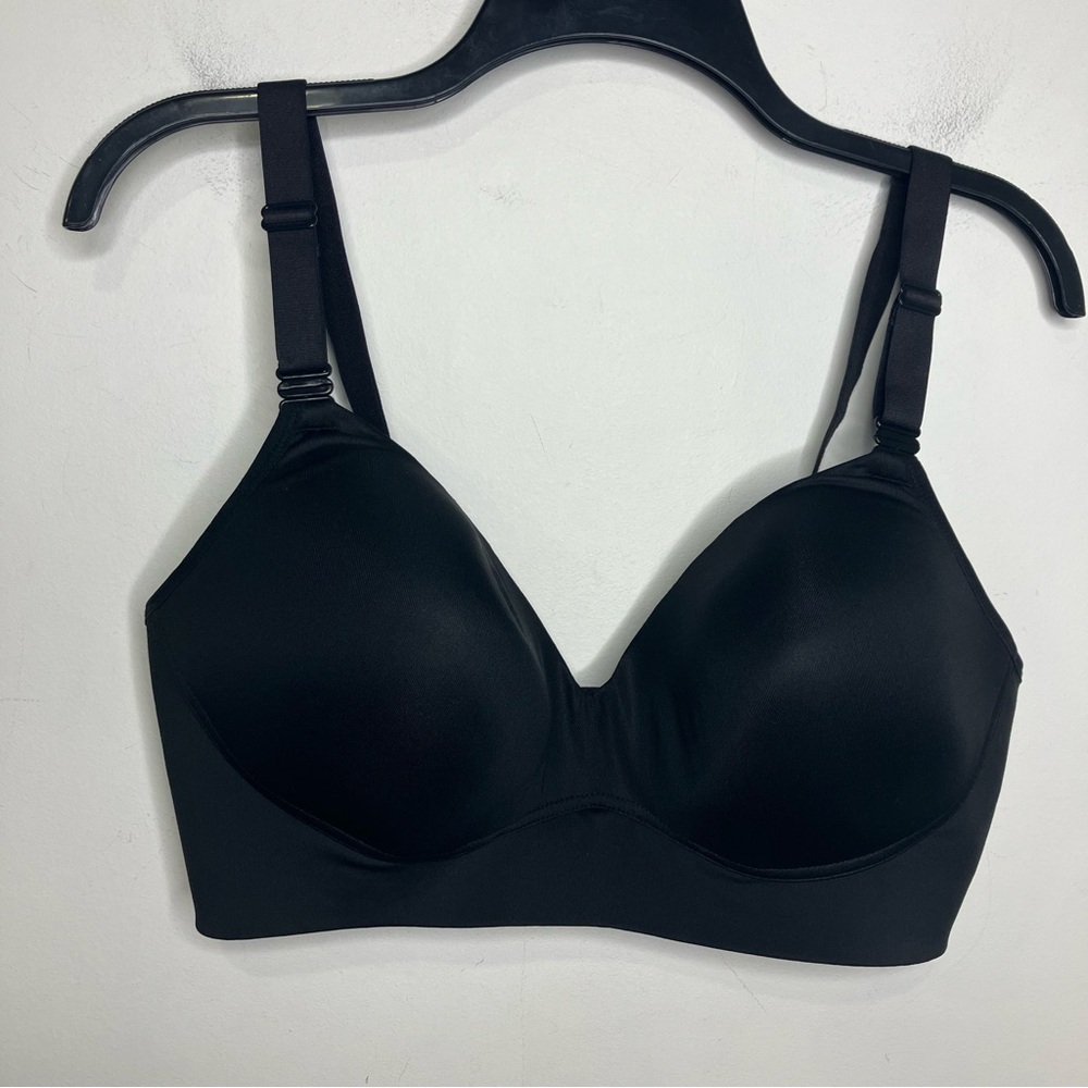 Warners all you need black wire free bra comfort bra basics women’s size 40D